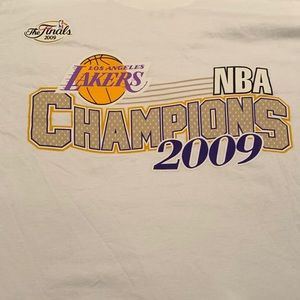 Mitchell & Ness Lakers 09 NBA Champ Tee NWT sz L